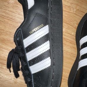 little kid adidas superstar black n white